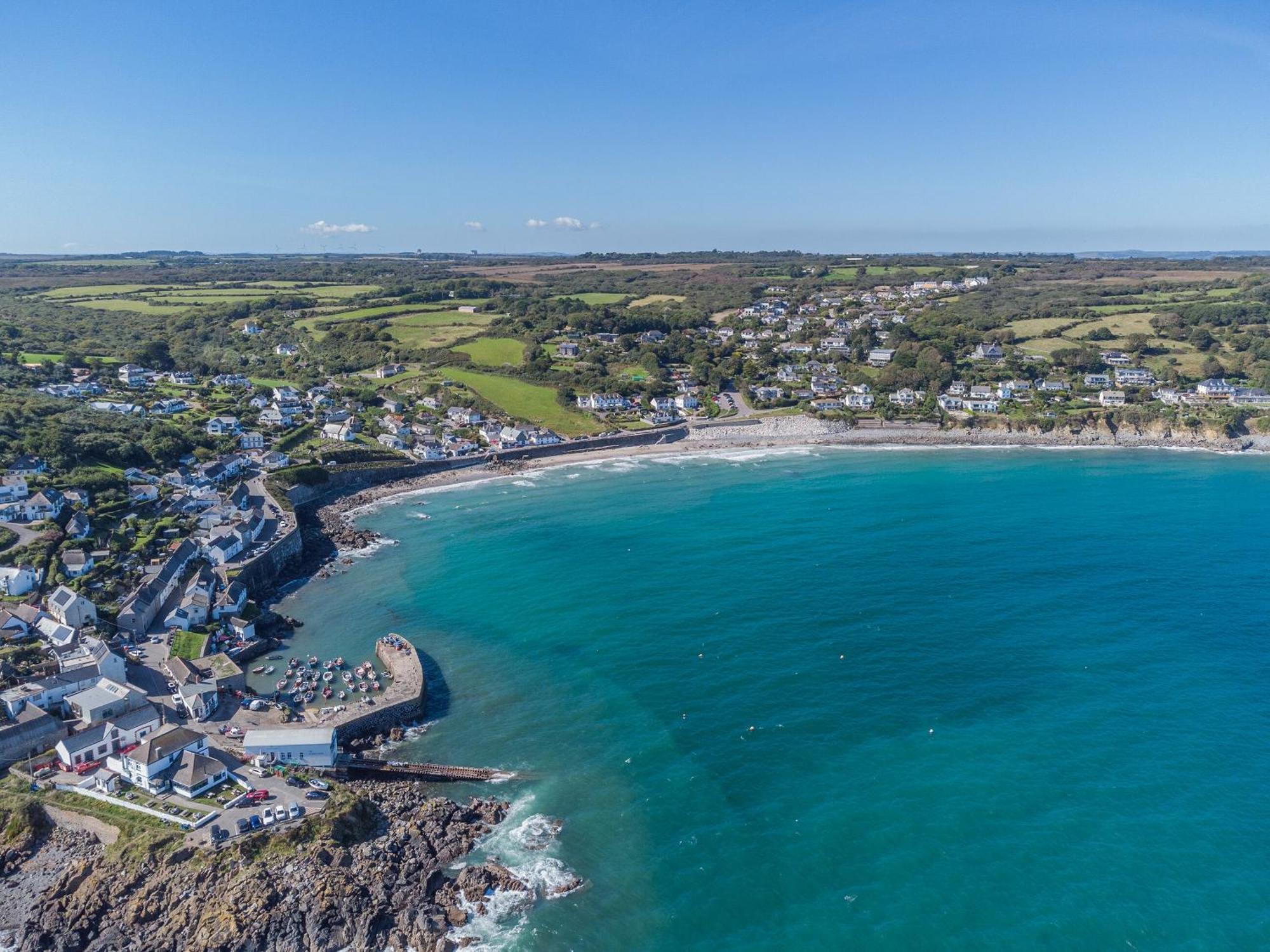 Tregarrek Villa Coverack Exteriör bild